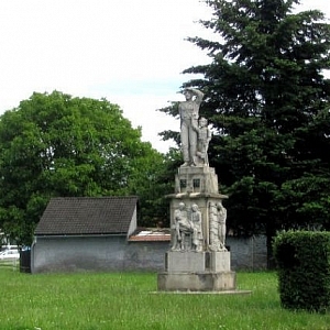 Horšovský Týn - pomník padlých 