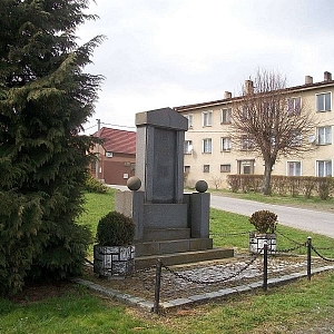 Mutěnín - pomník padlým