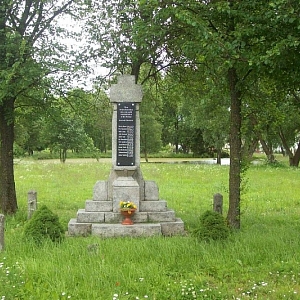 Pavlíkov - pomník padlým