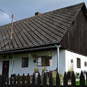 Podzámčí - roubenka čp. 7